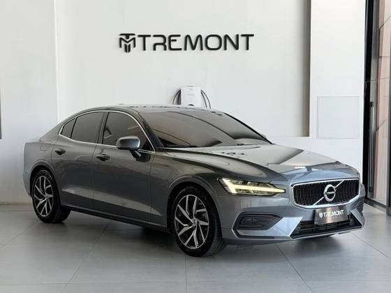 VOLVO S60 2.0 T4 MOMENTUM GASOLINA 4P AUTOMÁTICO